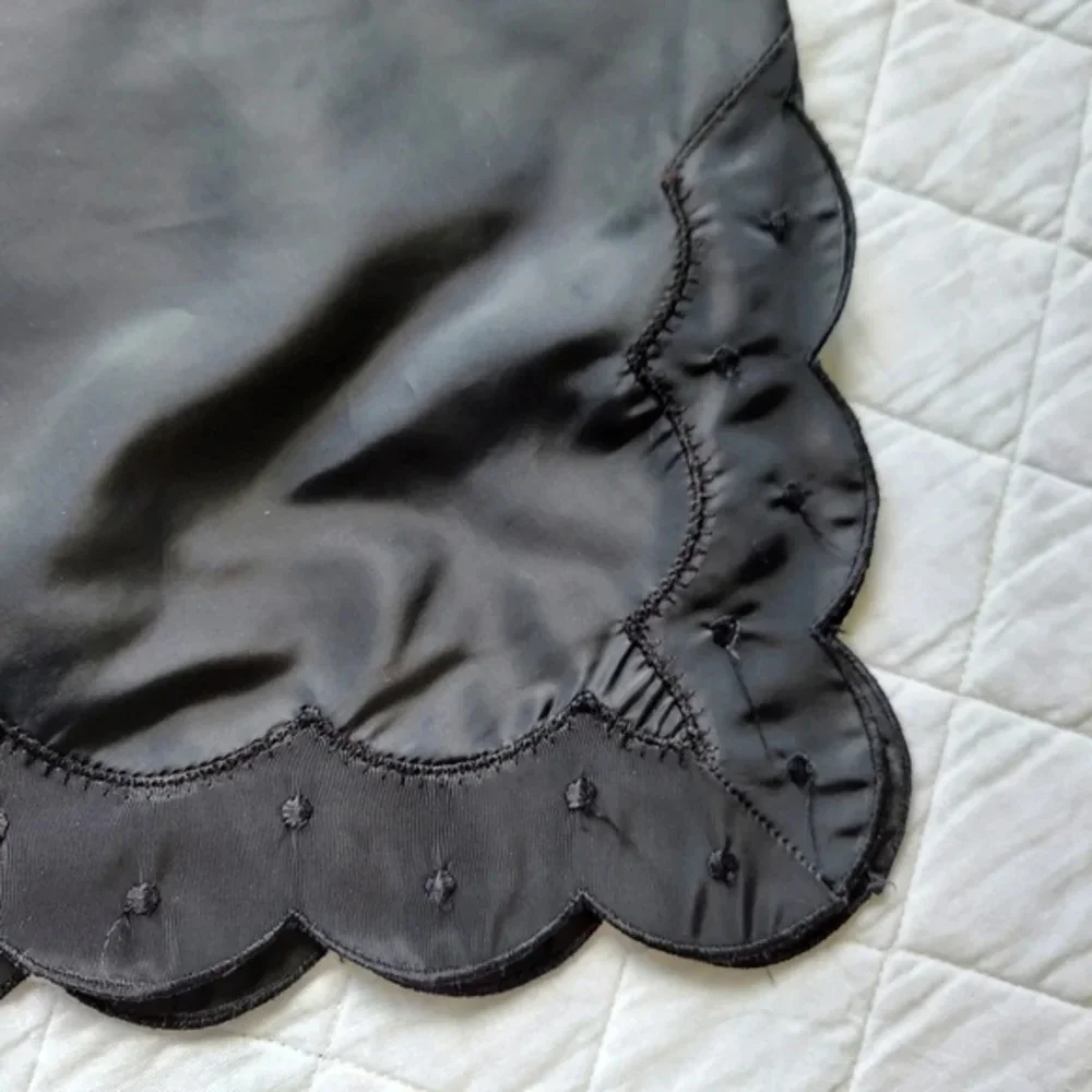 Vintage Black Barbizon Candie Tafredda Scalloped Edges Sexy Unique‎ Slip Dress - Picture 5 of 16